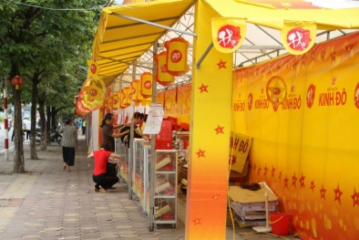 Muốn bán hàng vỉa hè, hãy đi xin "ông Giao thông"