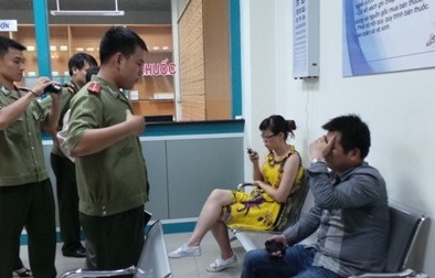 Liên ngành kiểm tra, bác sỹ Trung Quốc tháo chạy