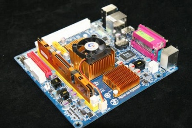 MIT phát triển vi xử lý "siêu khủng" có 110 lõi