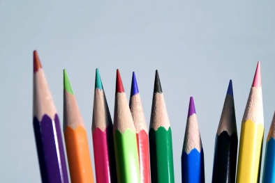 Bút chì cũng bắt..."đồng phục"?