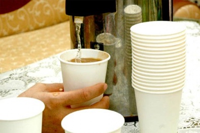 Cốc giấy: Dùng không đúng “trúng” độc hại