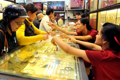 Vàng giảm gần 500,000 đồng, tiến về mức 37 triệu/lượng