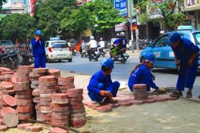 Lát mới gạch dải phân cách: “Hung thủ là ông Giao thông”