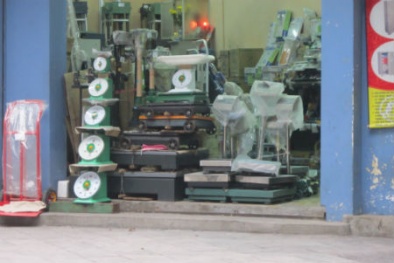 Kỹ nghệ chế cân lành thành cân 'què'