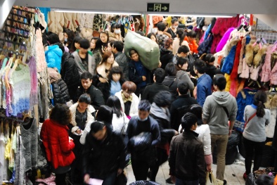 'Thế lực ngầm' vận chuyển hàng lậu xuyên biên giới