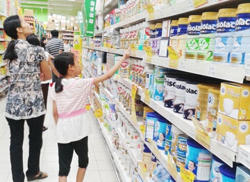 Cơ quan chức năng làm ngơ sữa xách tay?