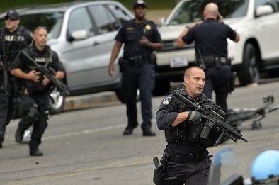 Thượng nghị sỹ Mỹ kể phút nổ súng ngoài Nhà trắng