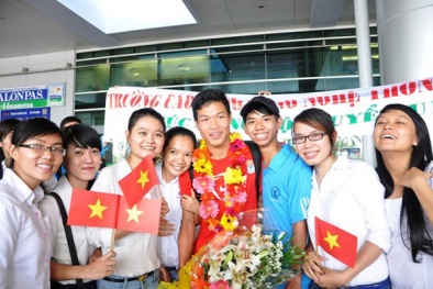 Thắng lợi về nước, tuyển thủ U19 Việt Nam được kẻ cắp 'chào đón'