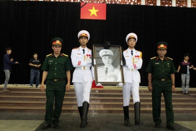 Hình ảnh chuẩn bị sẵn sàng lễ viếng Đại tướng Võ Nguyên Giáp ngày mai 12/10