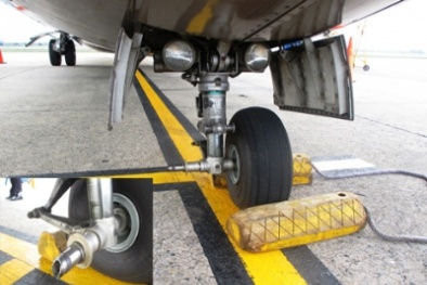 Sự thật máy bay VietnamAirlines rơi lốp