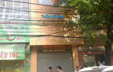 Cảnh sát phong tỏa thẩm mĩ viện Cát Tường gây chết người, phi tang xuống sông hồng