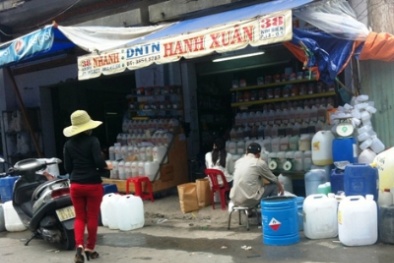 TP.HCM: Hóa chất thúc chín trái cây bán tràn lan, công khai ở chợ