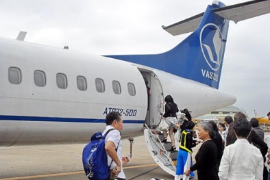 Máy bay Vietnam Airlines rơi lốp: Cục lo lắng, nhà bay chủ quan!