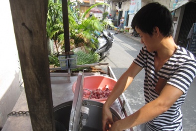 Tin đồn hủ tiếu gõ nấu bằng chuột cống khiến nhiều người lao đao