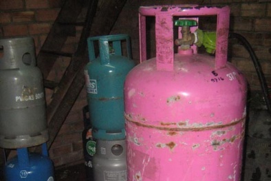 Lò sản xuất, sang chiết gas giả