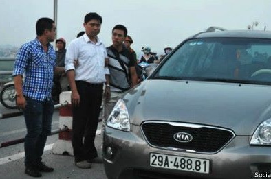 Bí ẩn xe ô tô chở xác nạn nhân thẩm mỹ viện phi tang
