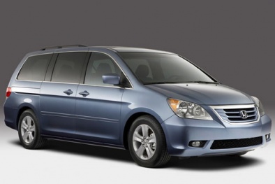 Honda thu hồi hàng trăm nghìn xe ô tô lỗi điều khiển