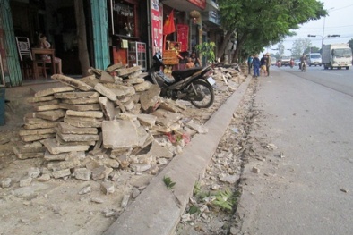 Đưa việc đào xới vỉa hè Hà Nội lên bàn nghị sự