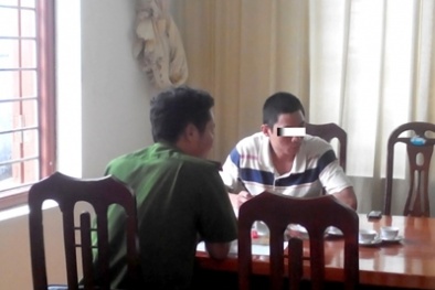 Đánh đập, hành hạ con gái 6 tuổi bỏ lại gần nghĩa địa