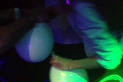  “Bóng cười” - thú chơi quái đản gây đột quỵ