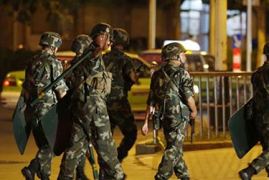 Đồn cảnh sát Trung Quốc bị bao vây: 11 người chết thảm