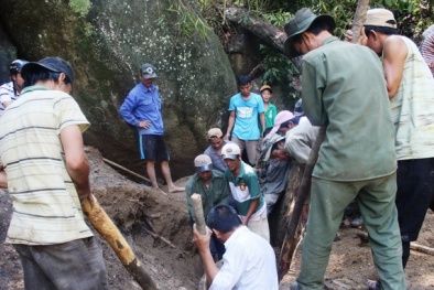 Đề nghị truy tố trưởng công an huyện Khánh Sơn