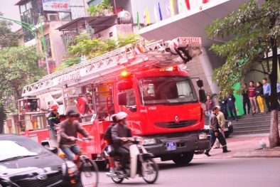 Chi nhánh ngân hàng VPBank bị “bà hỏa” ghé thăm.