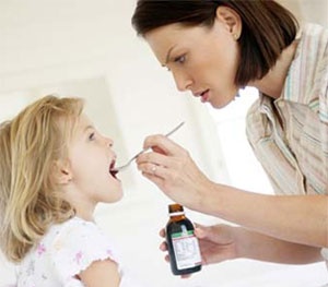 Lưu ý khi cho trẻ uống thuốc
