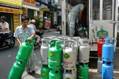 Giá gas lại 'ngất ngưỡng'