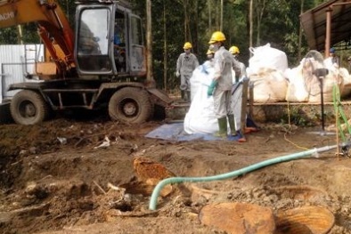 Vụ chôn thuốc trừ sâu ở Thanh Hóa: Tội đã rõ, chờ gì sao không xử lý?