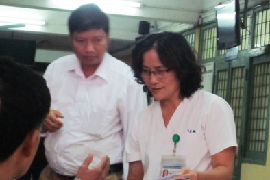 Nữ y tá dúi tiền cho bệnh nhân: Tôi làm việc này vì chữ Tâm