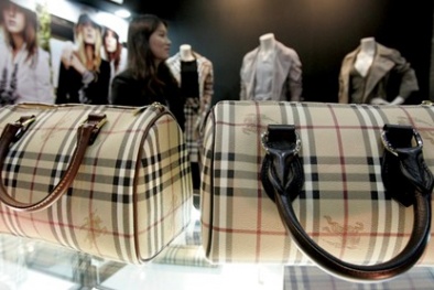 Burberry 'mất màu' tại Trung Quốc