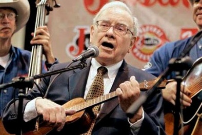 Tỷ phú Warren Buffett kiếm 37 triệu USD mỗi ngày