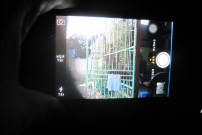 Người ghi hình giáo viên mầm non tát bôm bốp, bóp cổ, dí đầu trẻ là ai?