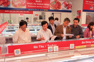 Phát hiện nhiều vi phạm an toàn thực phẩm ngày cận Tết