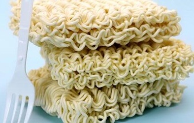 Vụ mỳ tôm nhiễm độc: Đại gia mỳ kín tiếng, dân bất an