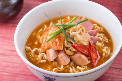 Thông tin mới nhất vụ 100% mẫu mỳ tôm chứa hóa chất: Phải thu hồi cả tỷ gói mỳ?