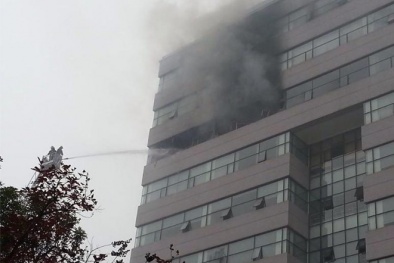 ĐH Ngoại Thương Hà Nội bị cháy