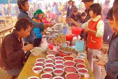 Nỗi lo tiết canh!