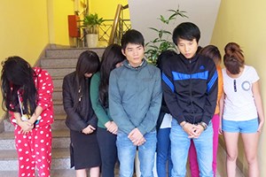 Thủ đoạn lừa tiền của gái làng chơi