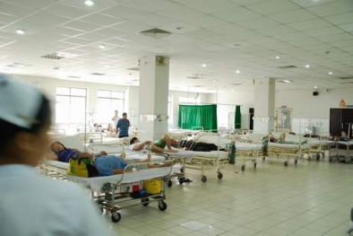 Côn đồ hành hung Giám đốc bệnh viện 