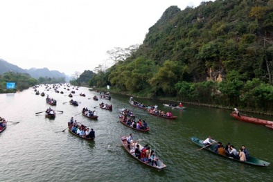 Đầu Xuân khai hội Chùa Hương