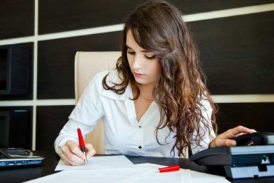 Phụ nữ kiếm tiền giúp giảm nguy cơ tan vỡ hôn nhân