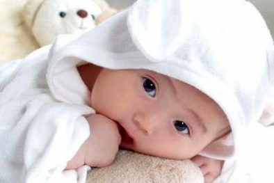 Cẩn trọng nhiễm khuẩn sau sinh của trẻ non 