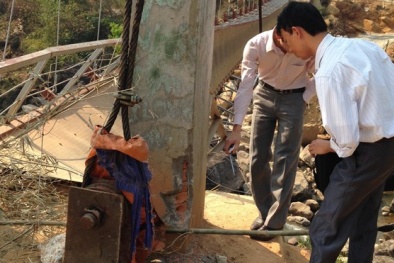 Trụ cầu Chu Va làm bằng gạch ai chịu trách nhiệm?