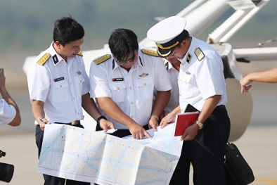 Phát hiện mảnh vỡ nghi của máy bay Malaysia mất tích