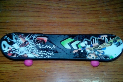 Thận trọng với đồ chơi ván trượt siêu hạng 'made in China” 