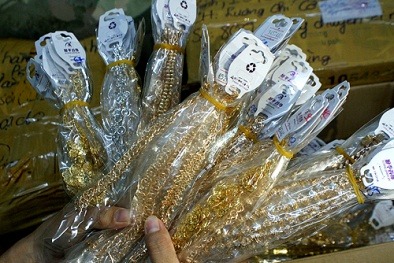 Phát hiện chất độc trong nữ trang Trung Quốc ở Sài Gòn