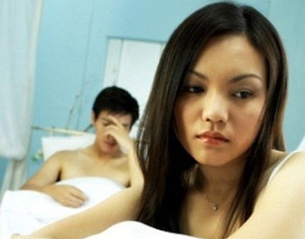 Chồng ăn chay, bắt vợ ngủ 'chay'