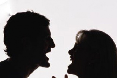 Phụ nữ hay ghen nhanh già và lão hoá